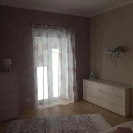 Allika Kuelalistemaja Apartman *